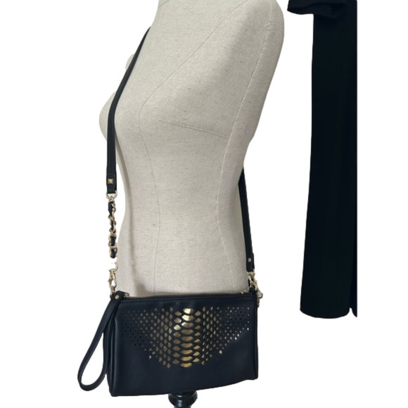 Jessica Simpson Priscilla Black and Gold Crossbody or Wristlet Card Holder Slots - Picture 1 of 7